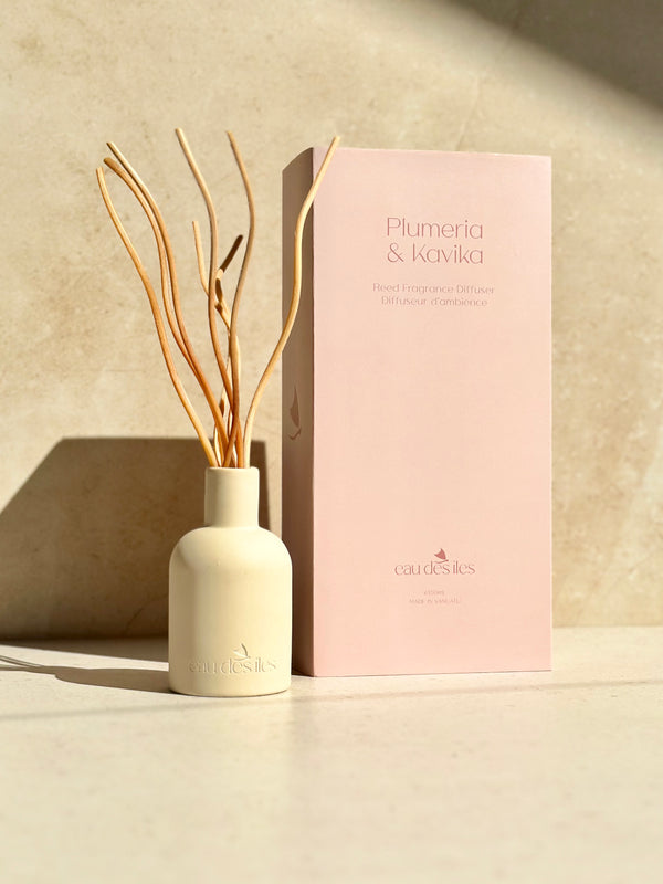 Plumeria & Kavika Reed Fragrance Diffuser / Diffuseur d’ambience